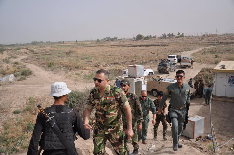 النائب حسين العواد يتفقد القطعات العسكرية والحشد الشعبي وسرايا السلام في محافظة صلاح الدين