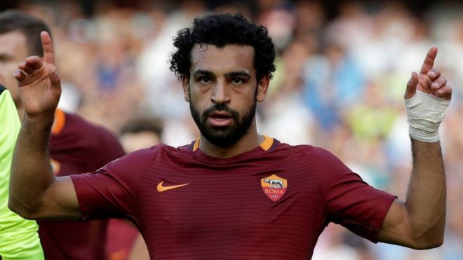 جائزة الكاف لأفضل لاعب أفريقي: محمد صلاح ورياض محرز وإسلام سليماني في القائمة النهائية لأفضل لاعب عام 2016