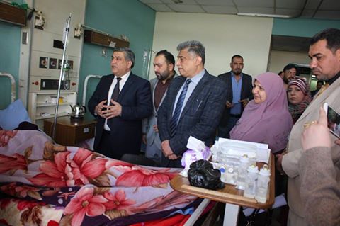 وفد من امانة بغداد يزور الصحفية الجزائرية سميرة مواقي الراقدة في مدينة الطب