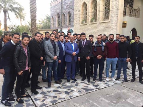 ياسين المطلك يعبر عن سروره البالغ خلال لقائه مجموعةمن الشباب والناشطين