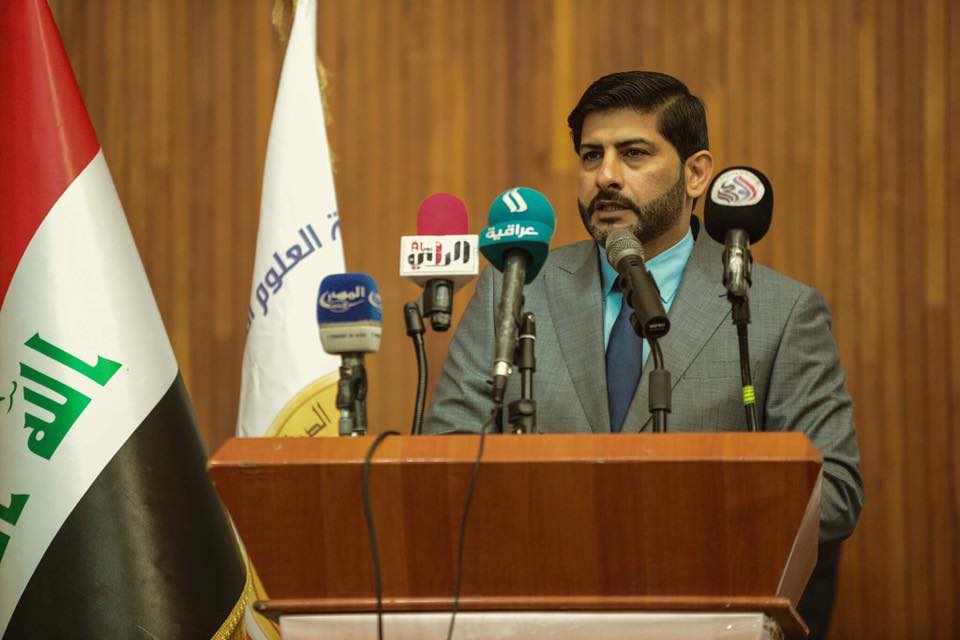 النائب الأسدي يشيد بدور وزارة الصحة لدعمها المتواصل للكوادر العلمية ..ويدعو الخريجين الشباب للمساهمة بتطوير البلد