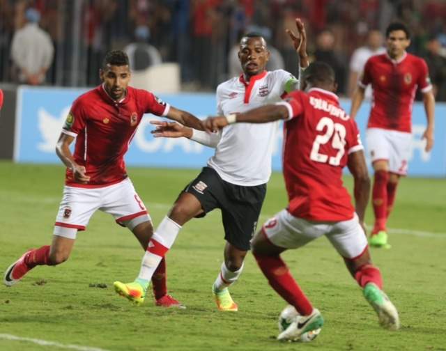 الأهلي المصري يقهر القطن الكاميروني في عقر داره