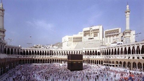 حدث “نادر” تشهده الكعبة المشرفة في أول أيام رمضان