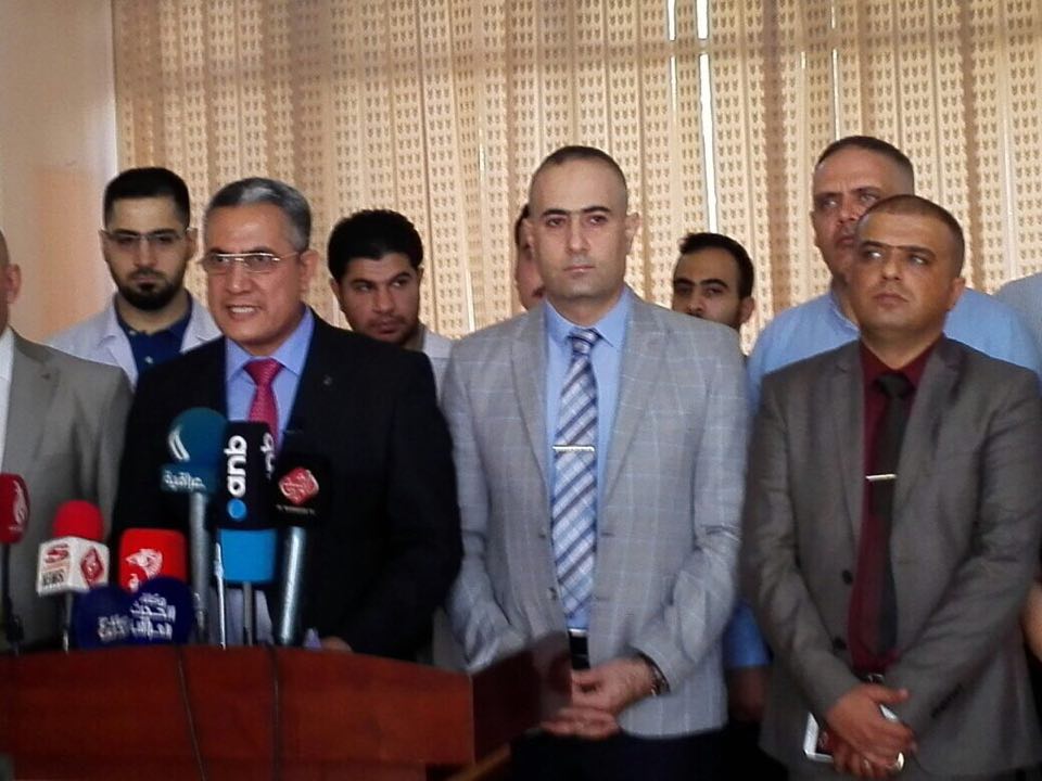 نقابة الاطباء العراقيين تنظم وقفة احتجاجية ردا على الانتهاكات والاغتيالات التي يتعرض لها الاطباء وتطالب بحماية كوادرها