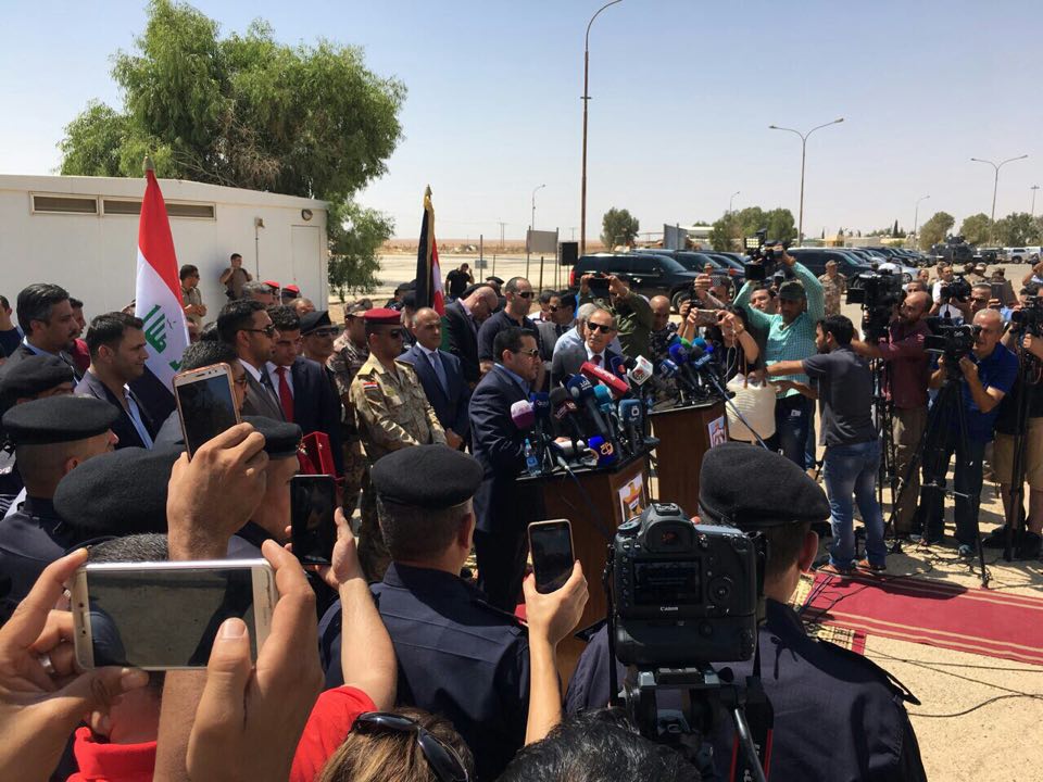 وزير الداخلية يفتتح منفذ طريبيل الحدودي
