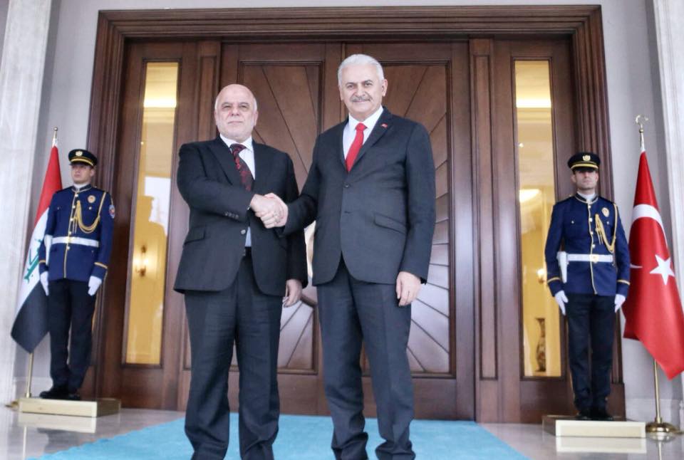 مراسيم استقبال رسمي لرئيس مجلس الوزراء الدكتور حيدر العبادي في القصر الحكومي التركي بانقرة