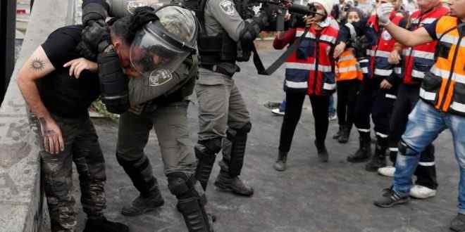 إسرائيل تقول إنها اعتقلت ثلاثة أتراك في القدس وسط اضطرابات