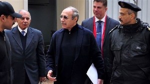 وزير الداخلية المصري الاسبق حبيب العدلي يغادر السجن