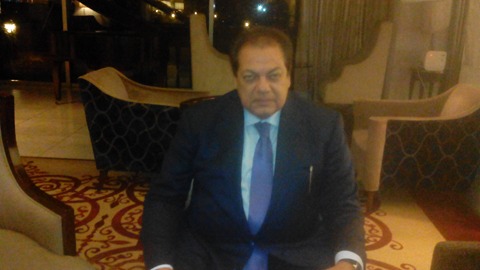 وفد مصري رفيع المستوى برئاسة مساعد ومستشار الرئيس المصري إبراهيم محلب يزور العراق حاليًا.