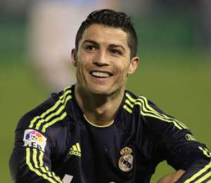 ريال مدريد يستعيد نغمة الانتصارات ورونالدو يسجل رقما مميزا