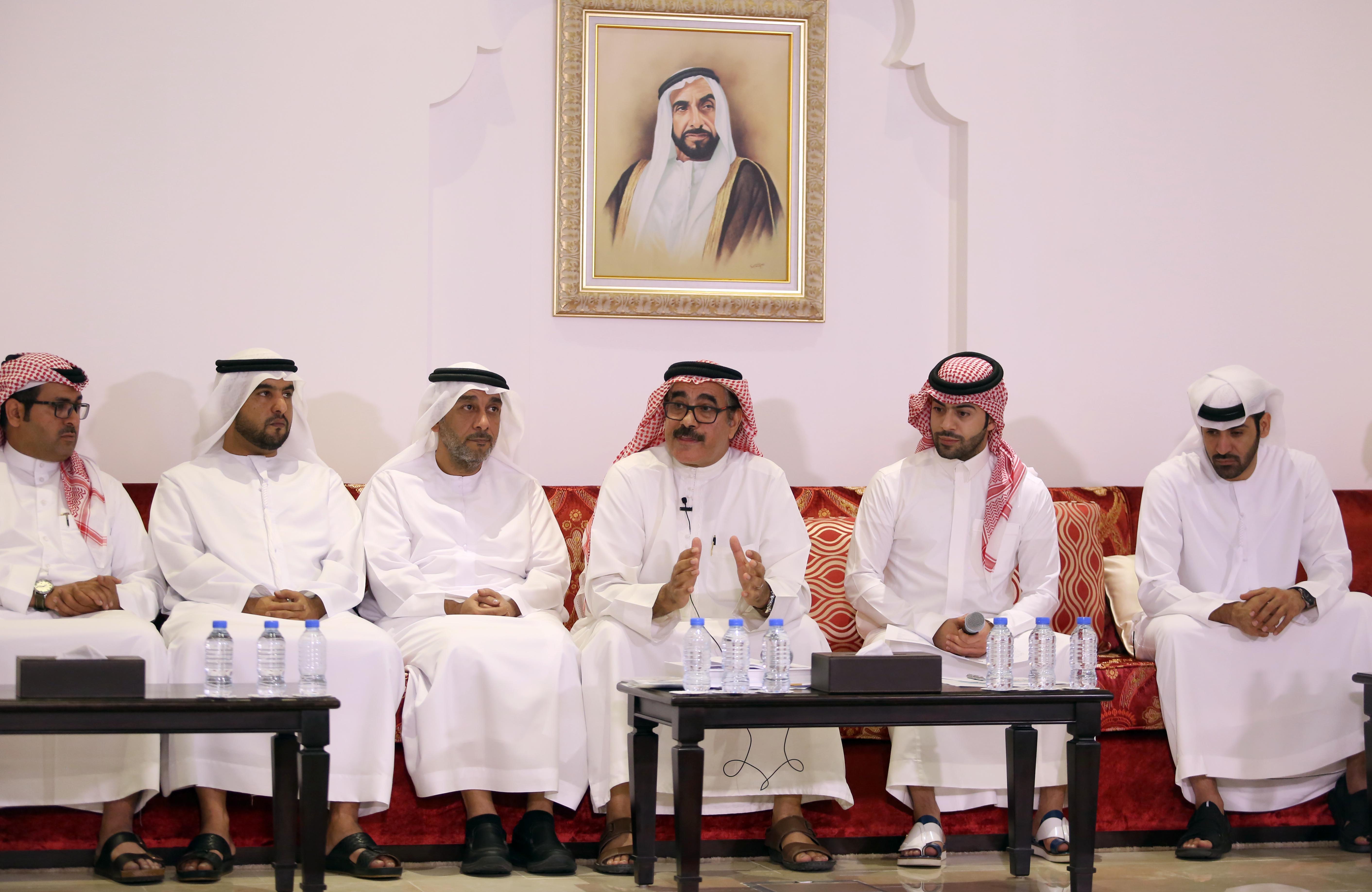 قدمها مدير مكتب صحيفة الرياض السعودية في الإمارات…مجلس محمد خلف ينظم محاضرة بعنوان “محمد بن زايد..ريادة التنمية واستشراف المستقبل”