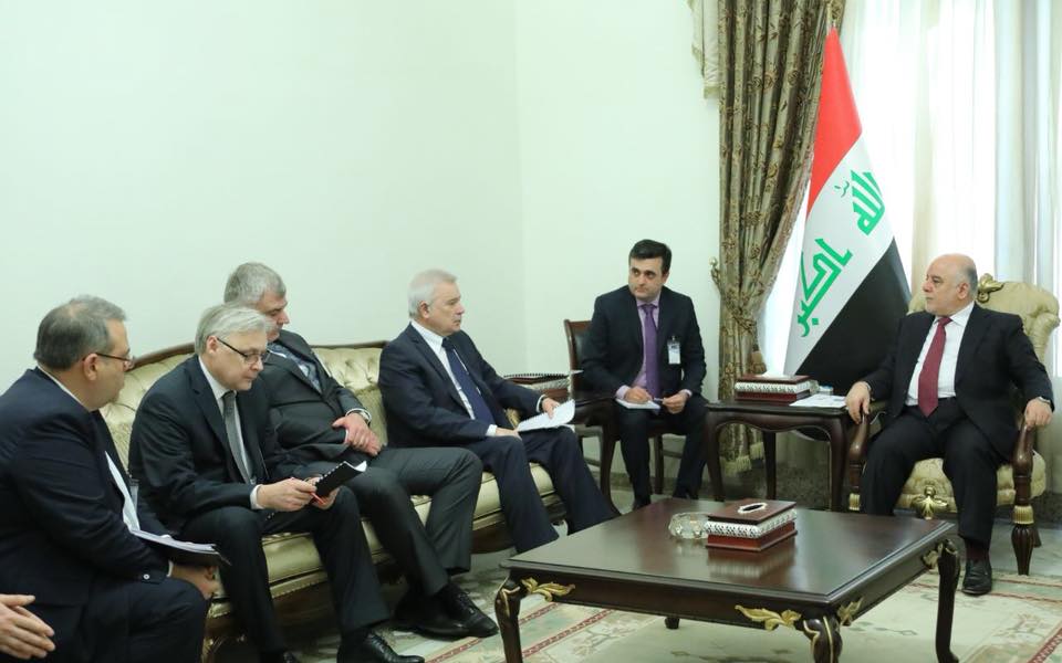 رئيس مجلس الوزراء الدكتور حيدر العبادي يستقبل رئيس شركة لوك اويل السيد فاغيت الكبيروف