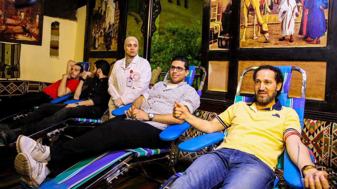 الموسيقار نصير شمه يشارك في حملة “العطاء بدمك” لصالح الهلال الاحمر المصري