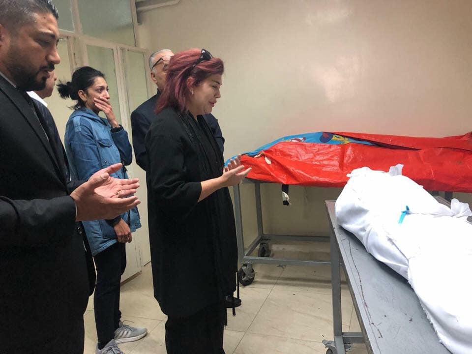 سفيرة العراق بالاردن صفية السهيل تستلم جثامين الطلاب العراقيين الثلاث من قسم الطب العدلي في مستشفى عمان