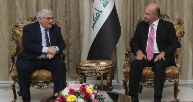 رئيس الجمهورية يدعو الى تجاوز العقبات التي تعيق تطوير العملية السياسية