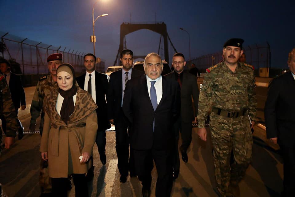 بالصور..رئيس مجلس الوزراء السيد عادل عبد المهدي يطلع فجر اليوم على الاجراءات المتخذة لافتتاح المنطقة الخضراء .