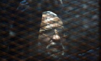 مصر..السجن المؤبد بحق محمد بديع مرشد الإخوان ونائبه خيرت الشاطر و4 آخرين