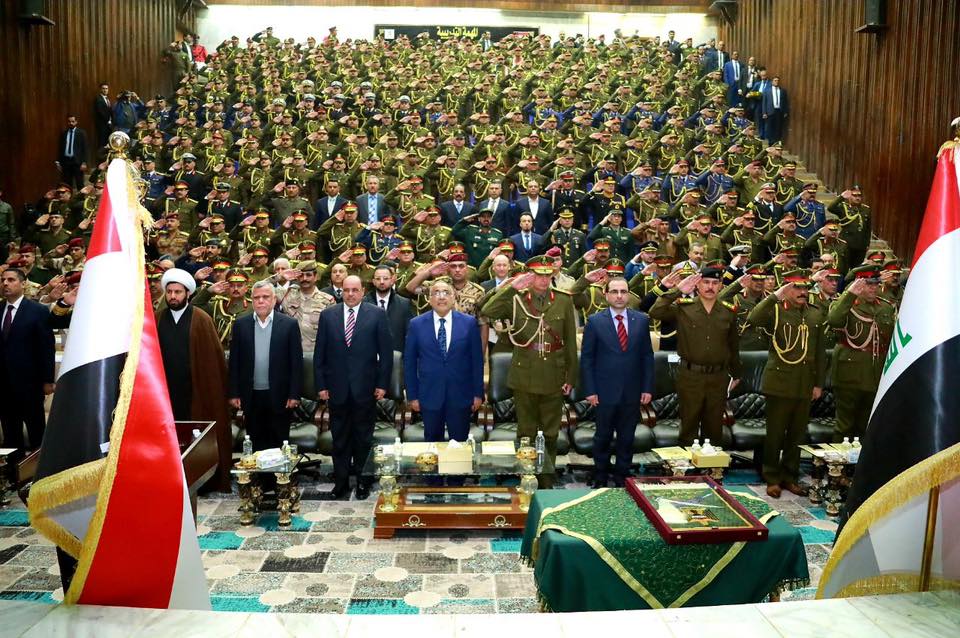 رئيس مجلس الوزراء القائد العام للقوات المسلحة السيد عادل عبد المهدي يحضر حفل تخرج دورة كلية الأركان المشتركة