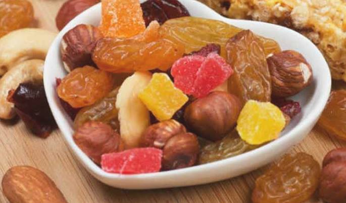 تناولوا الفاكهة المجفّفة بِحذر!