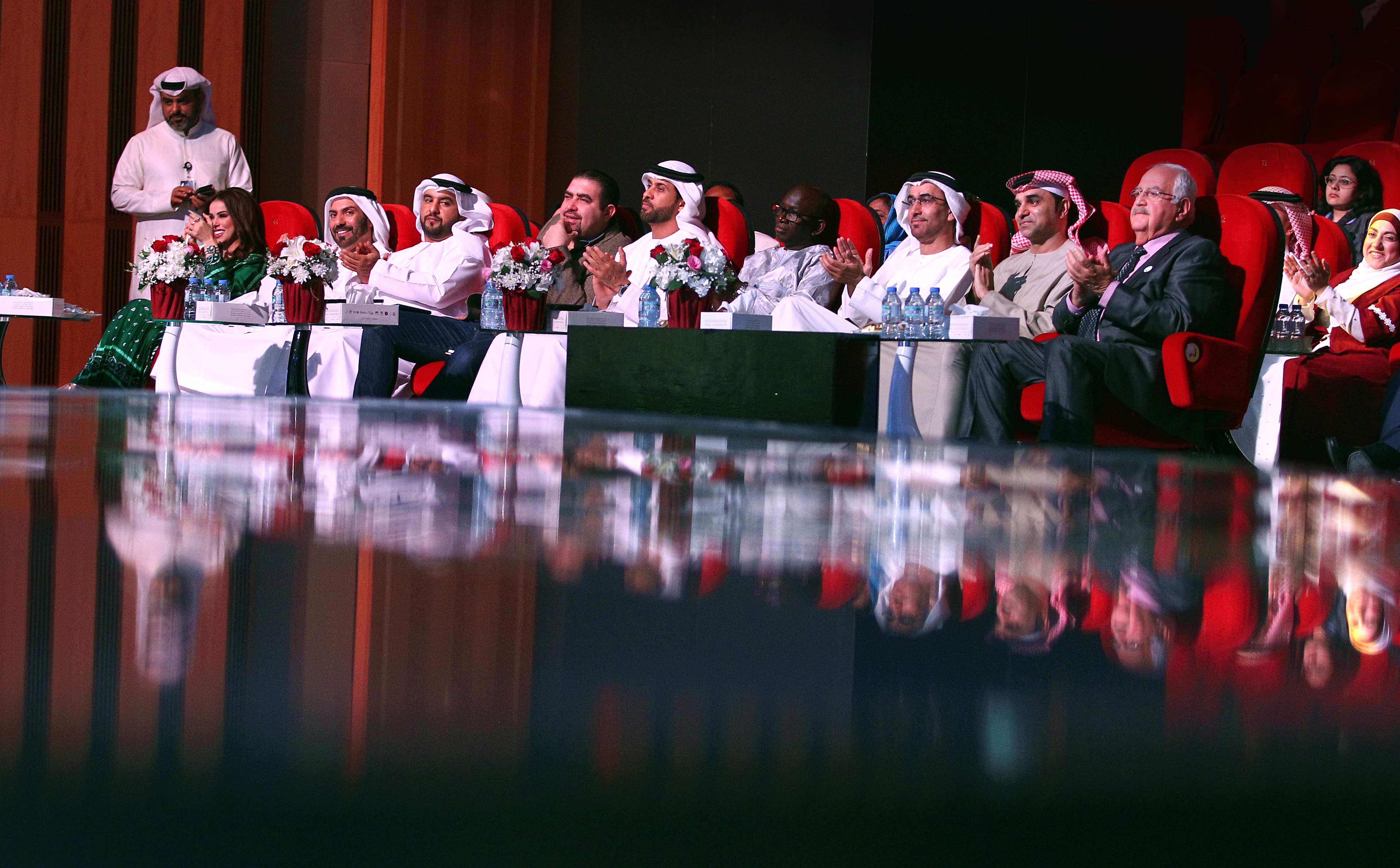 في آخر حلقات المرحلة الأولى من “أمير الشعراء” بموسمه الثامن.. إلى المرحلة الثانية بتصويت الجمهور عسيري بـ70%، وهبة الفقي بـ67%