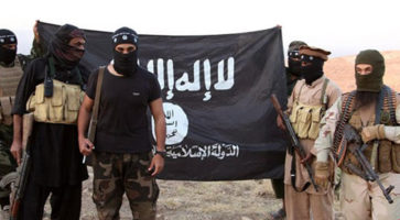 المرصد السوري:التحالف ينقل “صناديق غامضة” من جيب داعش الأخير