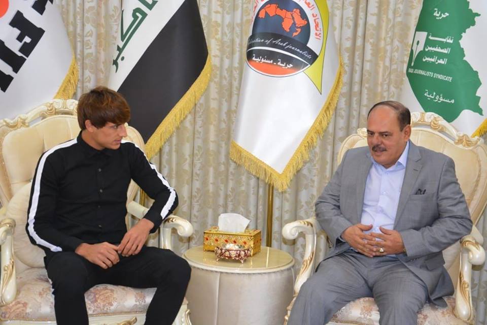 بعد خطفه الاضواء في الامارات.. نقيب الصحفيين يستقبل الموهبة “ميمي” ويوجه نصحيته لمستقبله الاحترافي