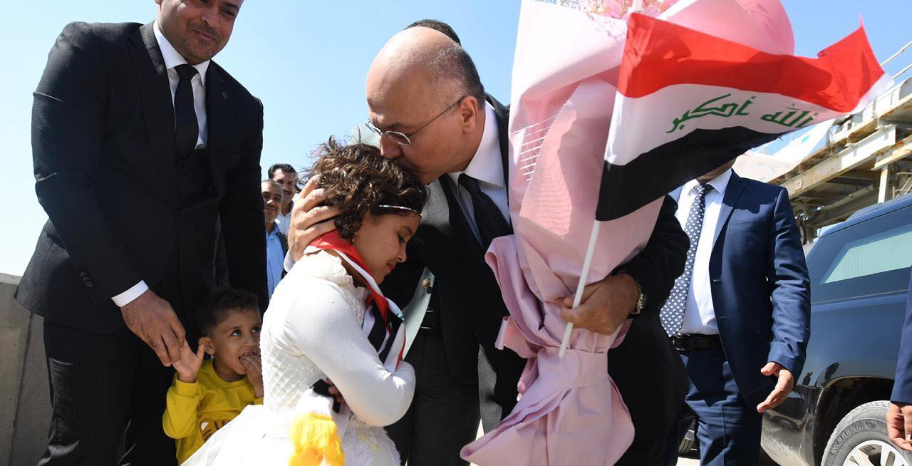 رئيس الجمهورية يتفقد سدة الكوت