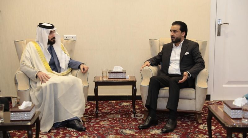 رئيس مجلس النواب يستقبل الطفل مؤمل