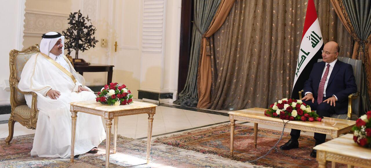 رئيس الجمهورية يتسلم أوراق اعتماد عدد من السفراء الجدد لدى العراق