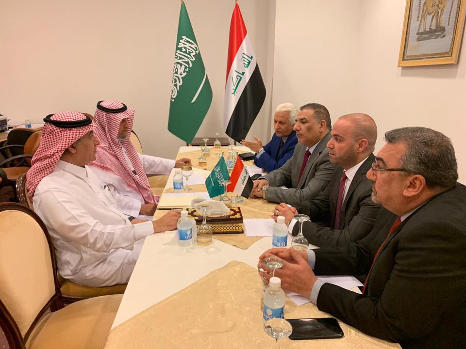 وفد هيئة الاعلام والاتصالات يلتقي بوزير الاعلام السعودي لبحث اوجه التعاون في اطر تنظيم الاعلام