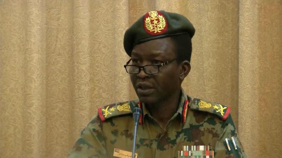 السودان: اعتقال اثنين من أشقاء البشير ودمج القوات غير النظامية بالجيش