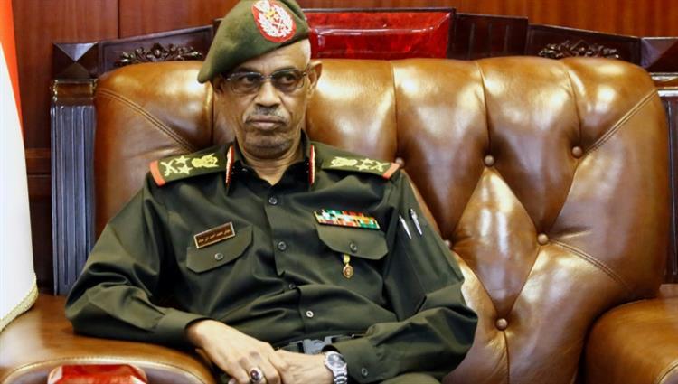 عوض بن عوف يتنحى عن رئاسة المجلس العسكري بالسودان