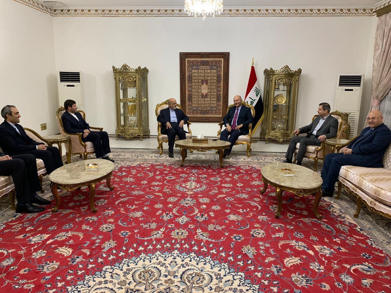 رئيس الجمهورية يستقبل السفير الإيراني لدى العراق
