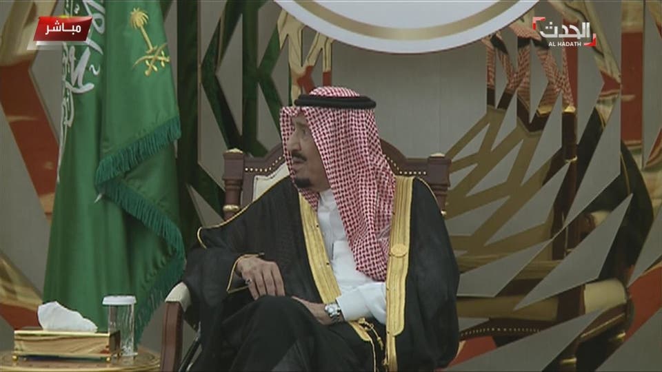 الملك سلمان يستقبل قادة الدول الإسلامية في مكة