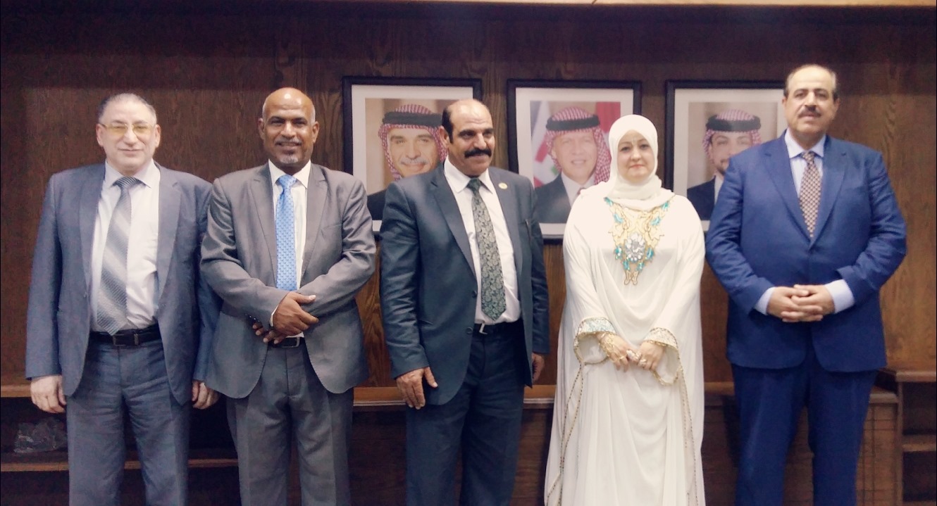 منارة العرب تكرّم الأديبة د. سناء الشّعلان