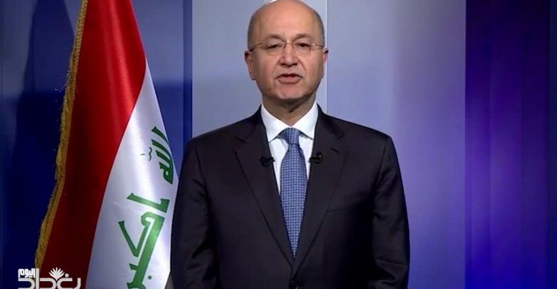 الرئاسات الثلاث تعقد اجتماعاً مع عدد من القيادات السياسية وتؤكد الإلتزام بوحدة الصف