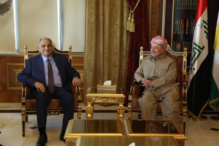مسعود البارزاني يستقبل صالح المطلك ويبحث معه التحديات التي تواجه العراق بشكل عام والمحافظات المحررة بشكل خاص