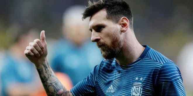 سكالوني يحدد موعد عودة ميسي إلى صفوف المنتخب الارجنتين