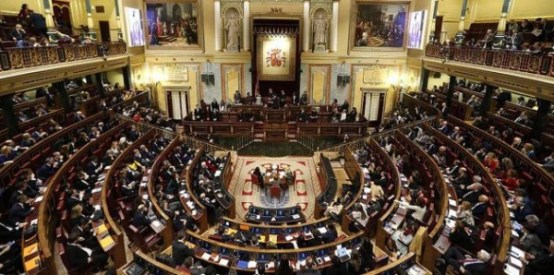 الزام من مجلس العموم البريطاني لرئيس الوزراء بطلب ارجاء جديد لبريكست