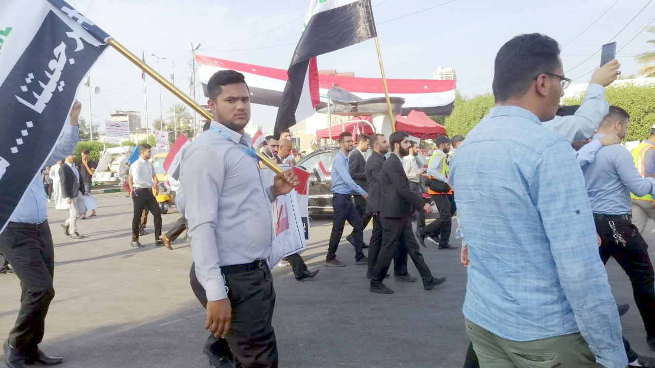 كربلاء تشهد تظاهرات لكوادر العتبة العباسية