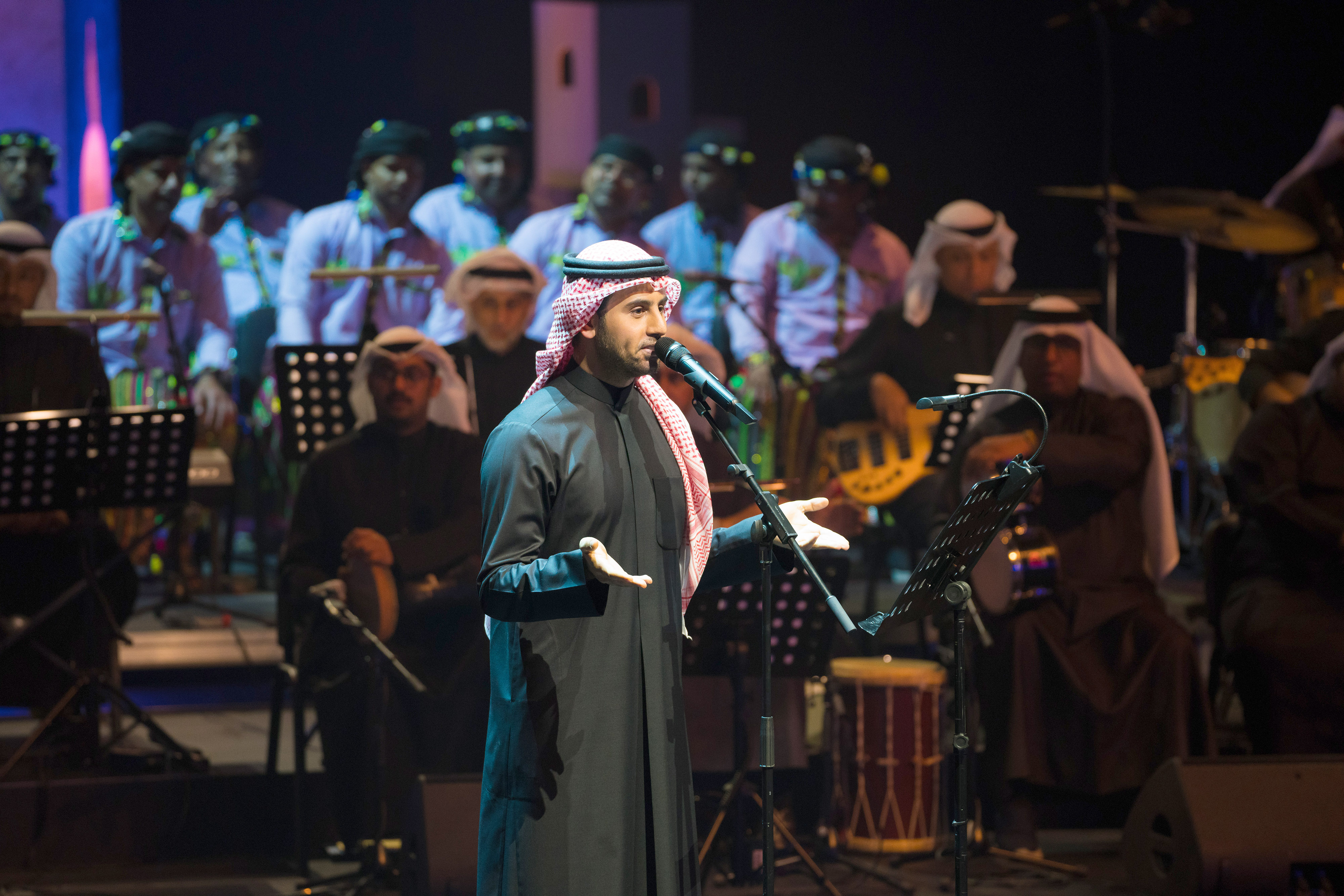 فؤاد عبدالواحد ينثر إبداعات “بومحضار” في ليلتي تكريمه في الكويت بمركز الشيخ جابر الثقافي