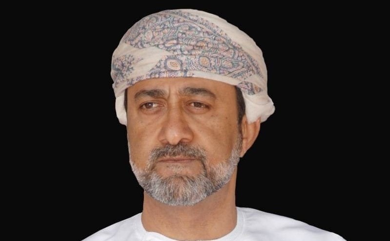 سلطان عمان الجديد يؤكد الحفاظ على علاقات ودية مع كل الدول