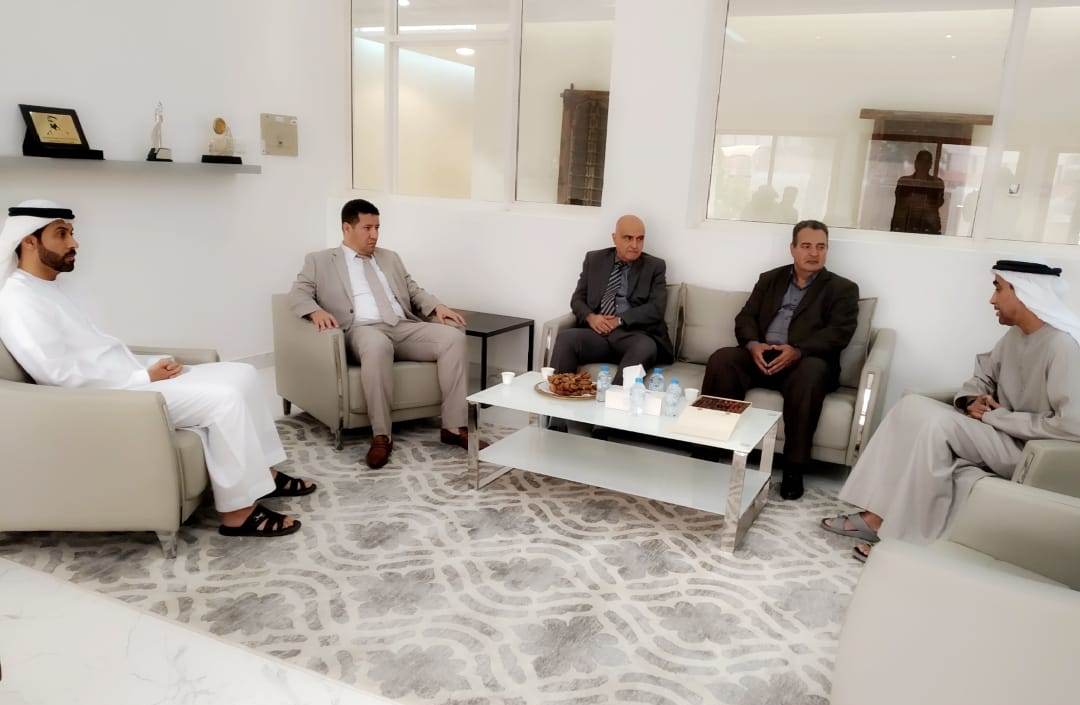 السفير الجزائري يقدم واجب العزاء بوفاة الأديب “عياش يحياوي”