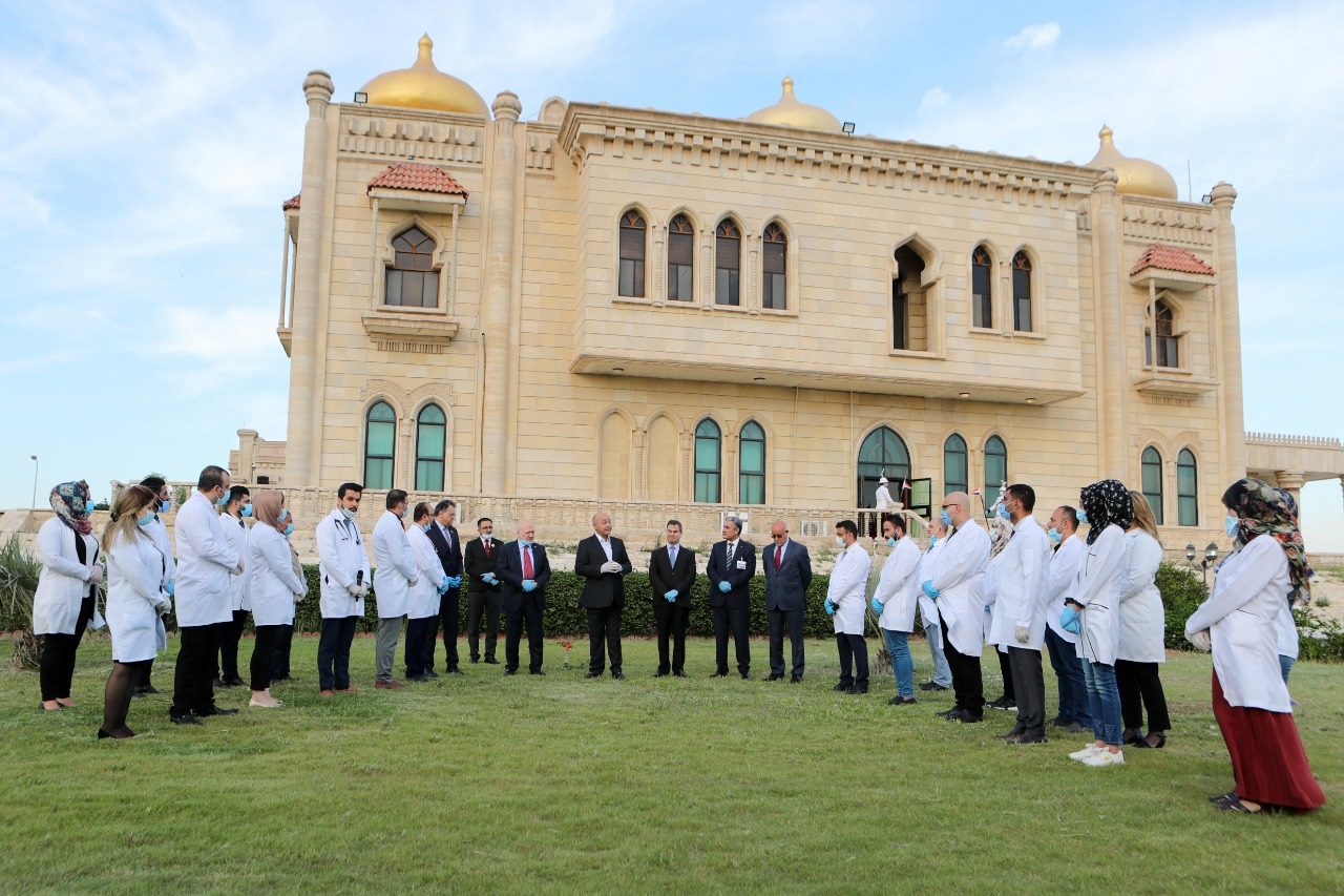 خلال استقباله عدداً من الكوادر الطبية.. رئيس الجمهورية: جهودكم المخلصة والمتميزة ستُذكر عبر التاريخ.