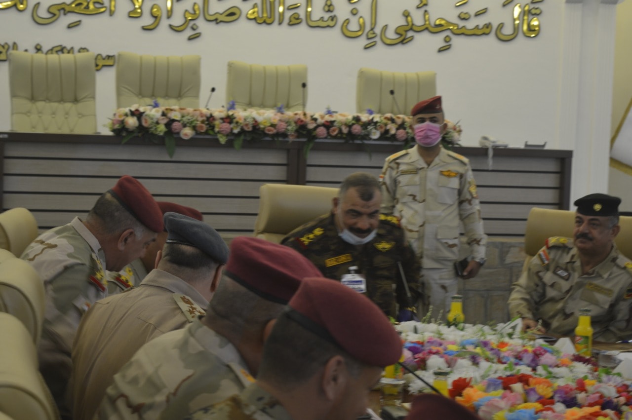بالتنسيق مع خلية الأزمة .. قيادة المقر المتقدم للعمليات المشتركة/كركوك تقرر رفع الحظر بشكل جزئي وتعقد مؤتمرها الدوري لآمري التشكيلات ومدراء الاجهزة الامنية
