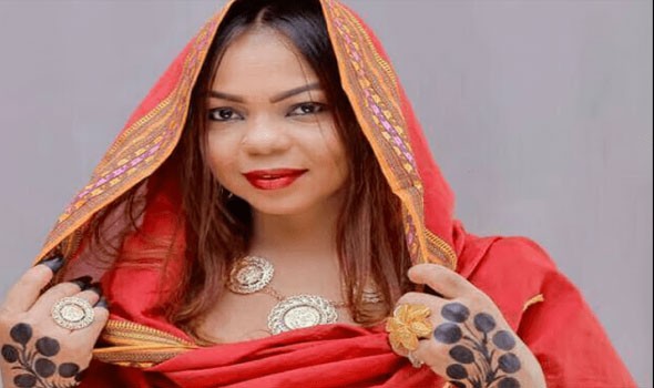 مذيعة سودانية تعلن اصابتها بفيروس كورونا