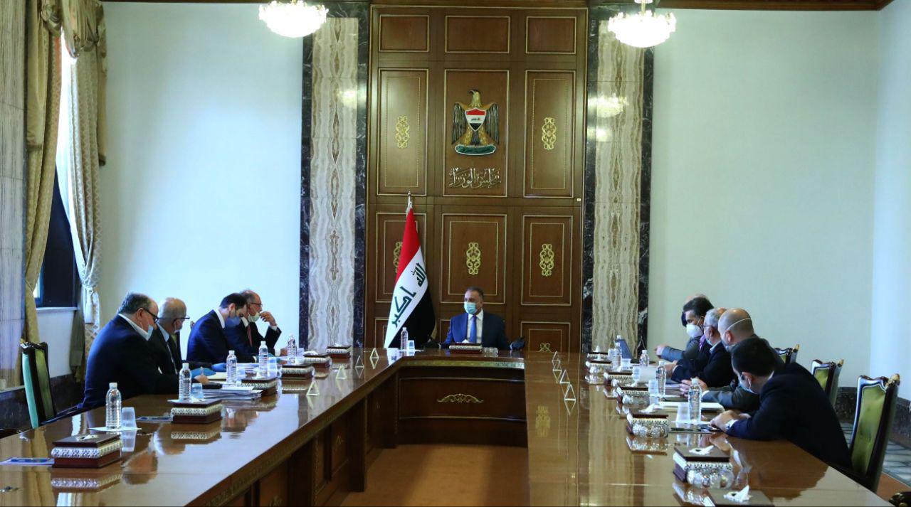 رئيس مجلس الوزراء مصطفى الكاظمي يترأس اجتماع لجنة الإصلاح المالي
