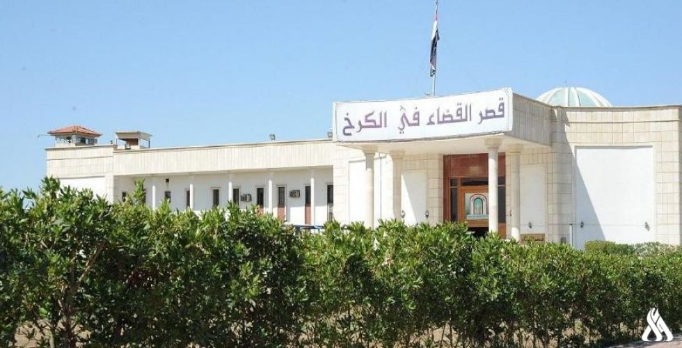 محكمة تحقيق الكرخ تصدر أمر استقدام بحق وزير الزراعة السابق