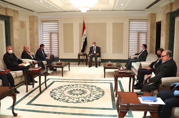 الكاظمي يبحث مع رئيس البنك المركزي الايراني التعاون في المجالين الاقتصادي والمالي