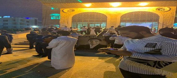 بالصورة .. وقفة حداد وسط عمان تأبينا للنجم الدولي احمد راضي